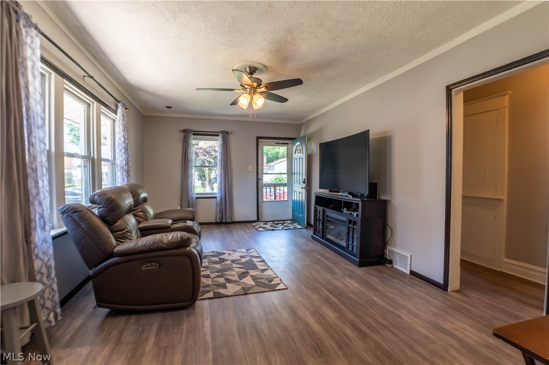 East Akron Terrace - Residential