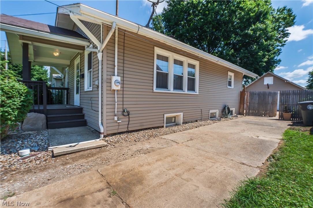 East Akron Terrace - Residential
