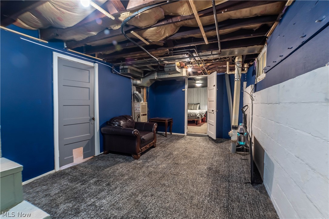 East Akron Terrace - Residential