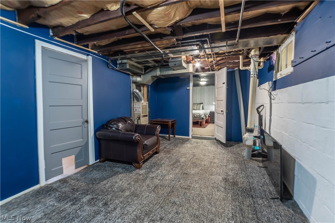 East Akron Terrace - Residential