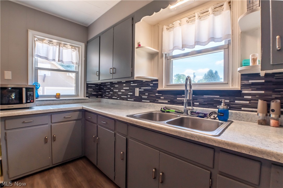 East Akron Terrace - Residential