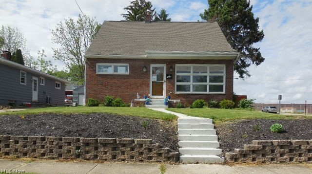 You'll be sold the instant you enter this well maintained 3-bedroom, 2 full bath home. The Livingroom offers plenty of natural light and beautiful hard wood floors.
The dining area is just a step away from the slider that leads to the covered deck. Meal preparation is a breeze in this ultra-modern kitchen complete with newer stainless appliances. We are sure that you will be pleased with the size of the bedrooms and closet/storage space. The finished Rec. room/media room is large enough for all of your family and friends to really live it up. Comes complete with an awesome bar area. (Movie screen and projector do not convey) Square footage in rec. room is not included in square footage. The fenced in yard allows you to entertain and enjoy the wellness spa in private. Home improvements include siding, roof, soffits, gutters, doors, windows, newer c/a unit, electric panel box, privacy fence, covered deck with pull down shades. Please put this on your 'A" list of homes to preview.