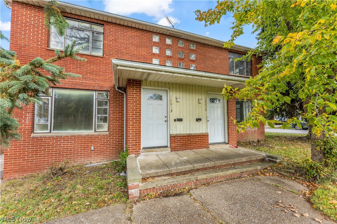 18815 Libby Rd., Maple Hts - Side by Side Duplex - 2 bed 1 bath, CMHA/PPHA OK! //

$900 rent / $900 deposit //
$49 application fee per adult //
NO SMOKING //
1 time $129 non-refundable set up fee paid at lease signing //

$30/month required resident benefit package; can include personal property/liability insurance for an additional $5/month for $35/month total. //
 
All applicants are required to fill out a PetScreening app, found on our website directly on the app before being processed. Even if you have NO pets - this app must be filled out. One time, non-refundable pet fee of $200-300 per animal applies to all pets & must be paid prior to or when you pay your first month rent. (No fee for qualified assistance animals). //

** CMHA / PPHA OK with 2 bedroom voucher; must have approved application, 50% reservation fee and moving packet. ** //
 
Our application is processed through secure site: Findigs, & they require ID & income verification. W/O this, your application wi