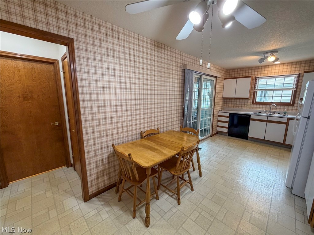 Sunset Knoll Condo - Residential