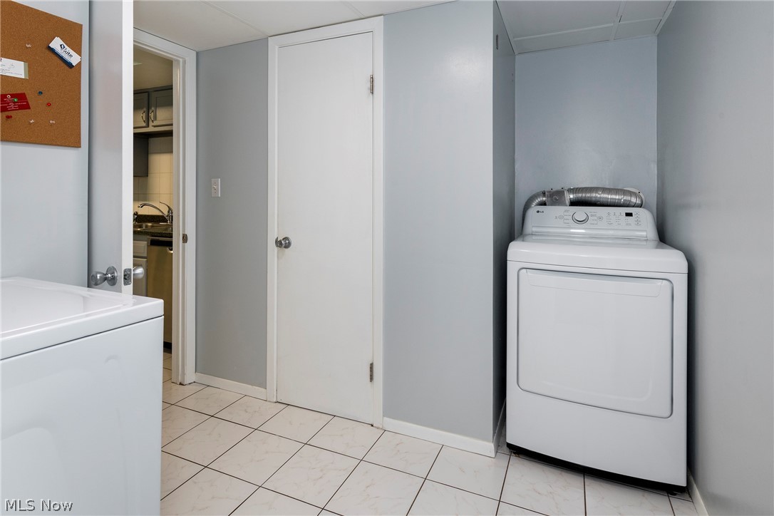 Harbour Light Condo 03 - Residential