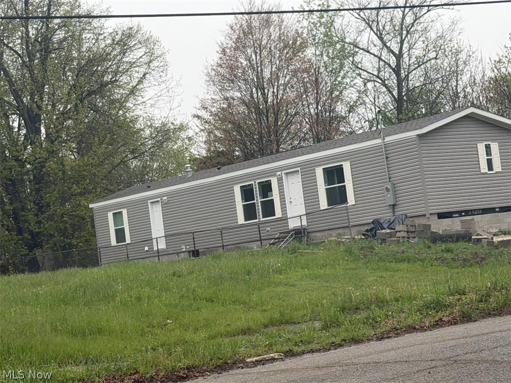 Step into comfort and style with this charming 3-bedroom, 2-bath manufactured home at 28 W Philadelphia Ave, Youngstown, OH. Move in with no money down thanks to exclusive veteran financing!

? Features You’ll Love:

Spacious living area perfect for family and friends

Modern kitchen and bathrooms

Private backyard for relaxing or entertaining

Affordable homeownership with 0% down for veterans

Don’t wait! This home won’t last long. Schedule your private showing today and take the first step toward your new home.

Own your home with $0 down! ?? VA Loan – only $699/month. Get pre-qualified today with Cardinal Lending: (310) 358-1833. Don’t wait – your dream home is calling!