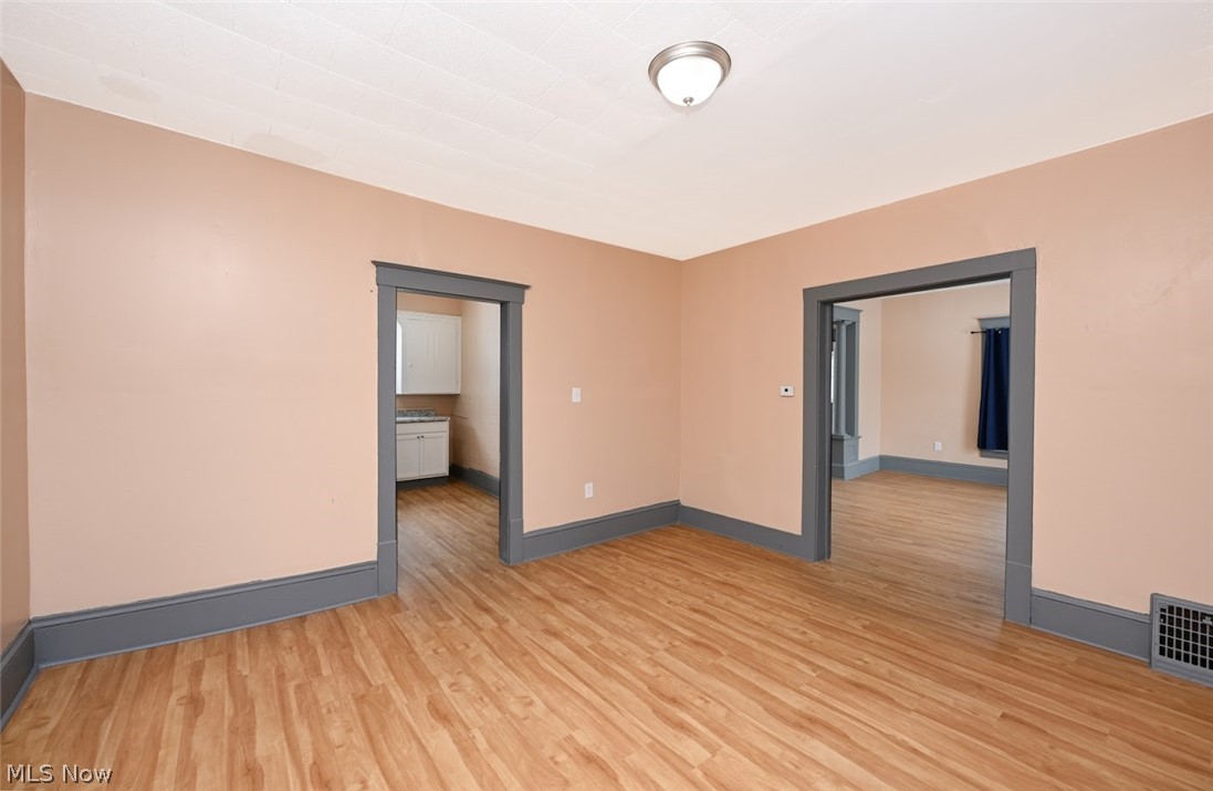 Falor - Residential