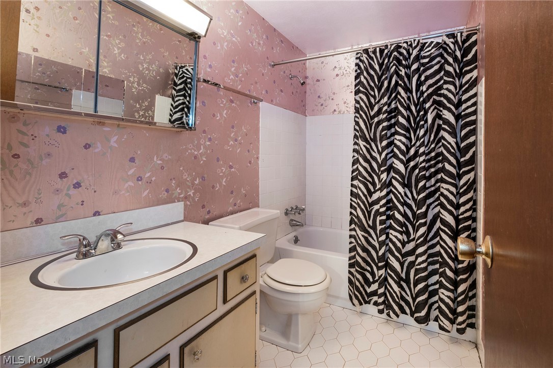 Concord Square Village Condo D - Residential