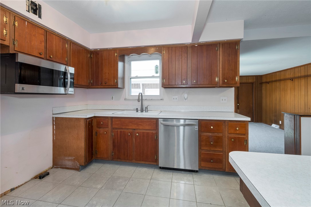 Concord Square Village Condo D - Residential