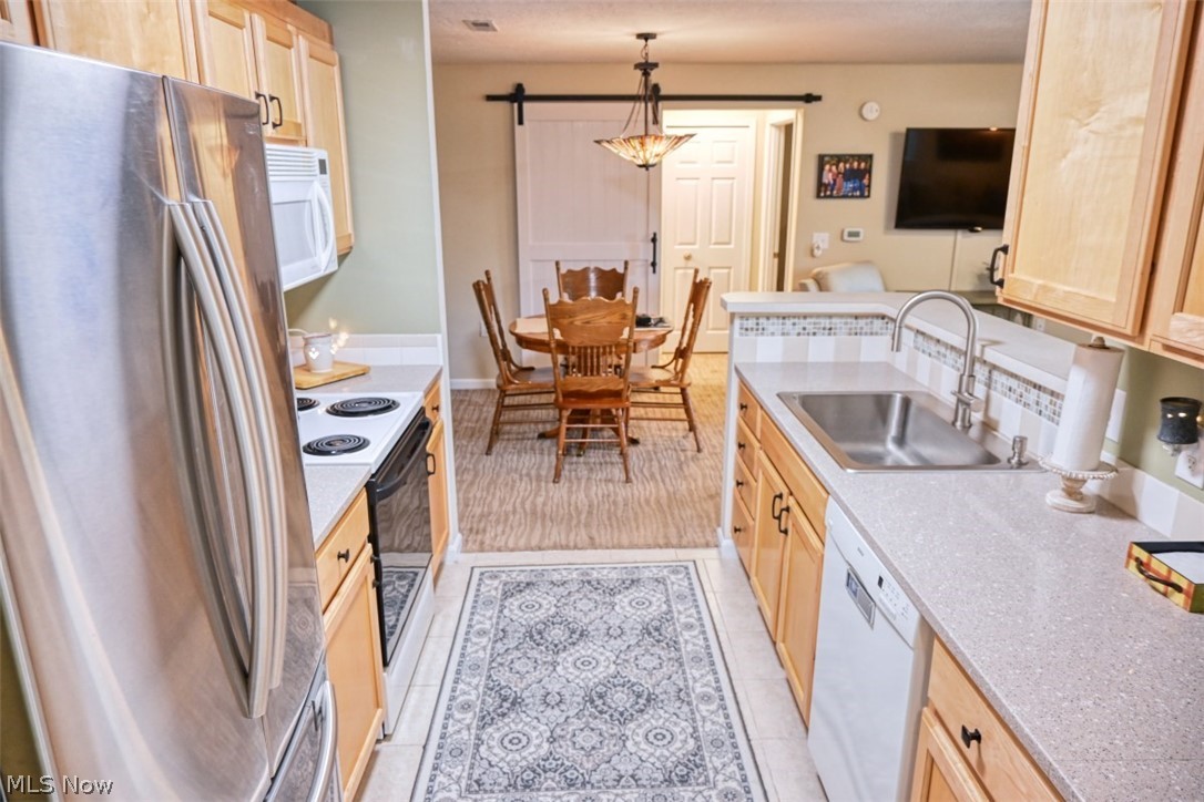 Lenox Village Condo Ph 02 - Residential