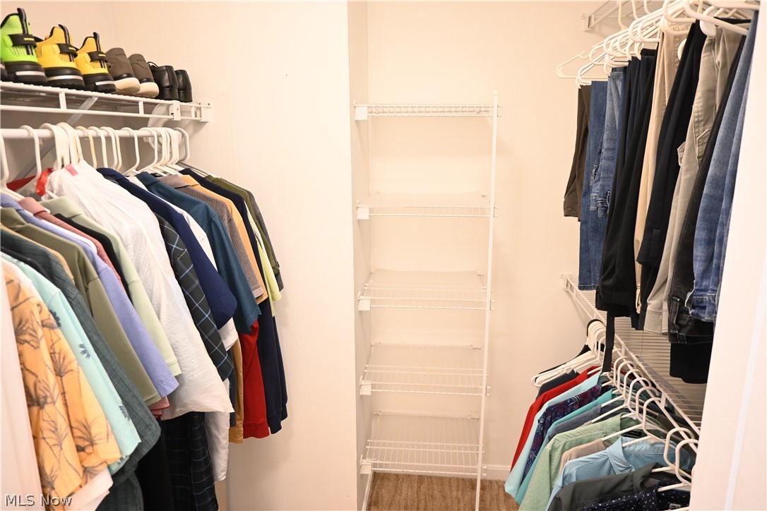 Lenox Village Condo Ph 02 - Residential