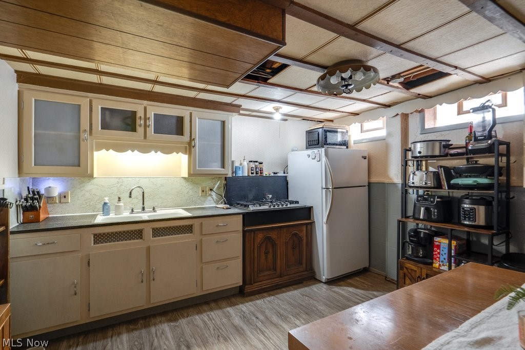 Woodward Blvd Dev 01 - Residential