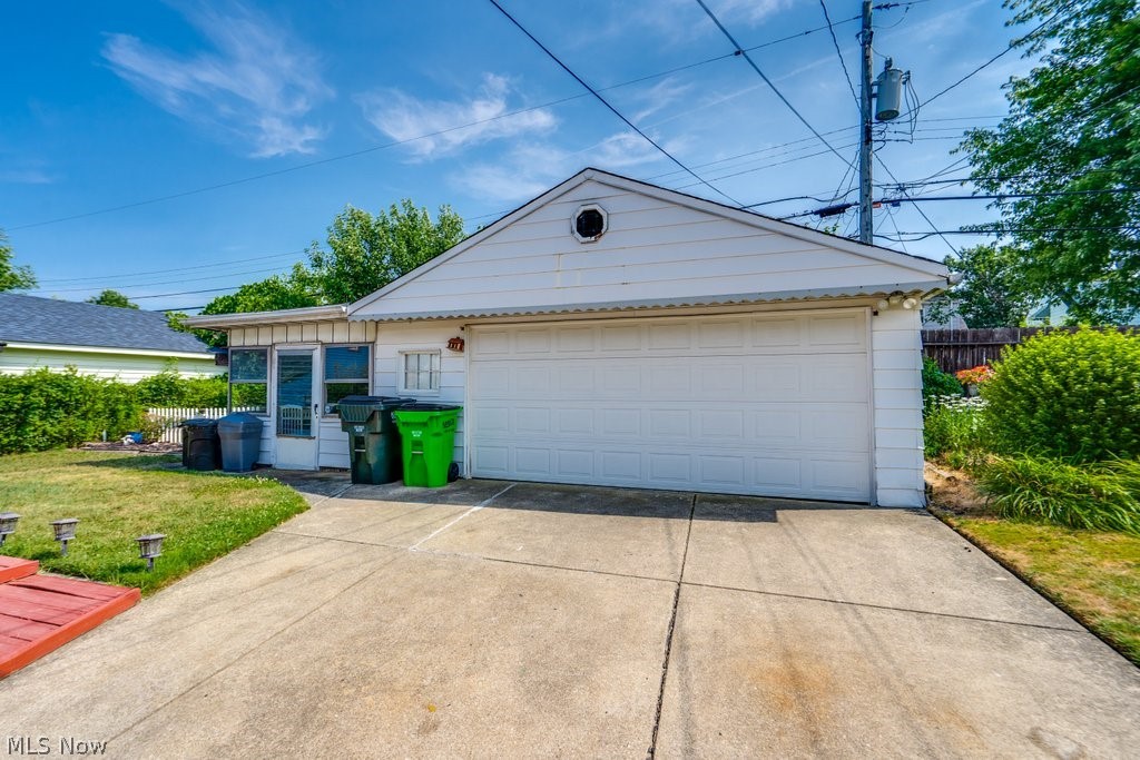 Woodward Blvd Dev 01 - Residential