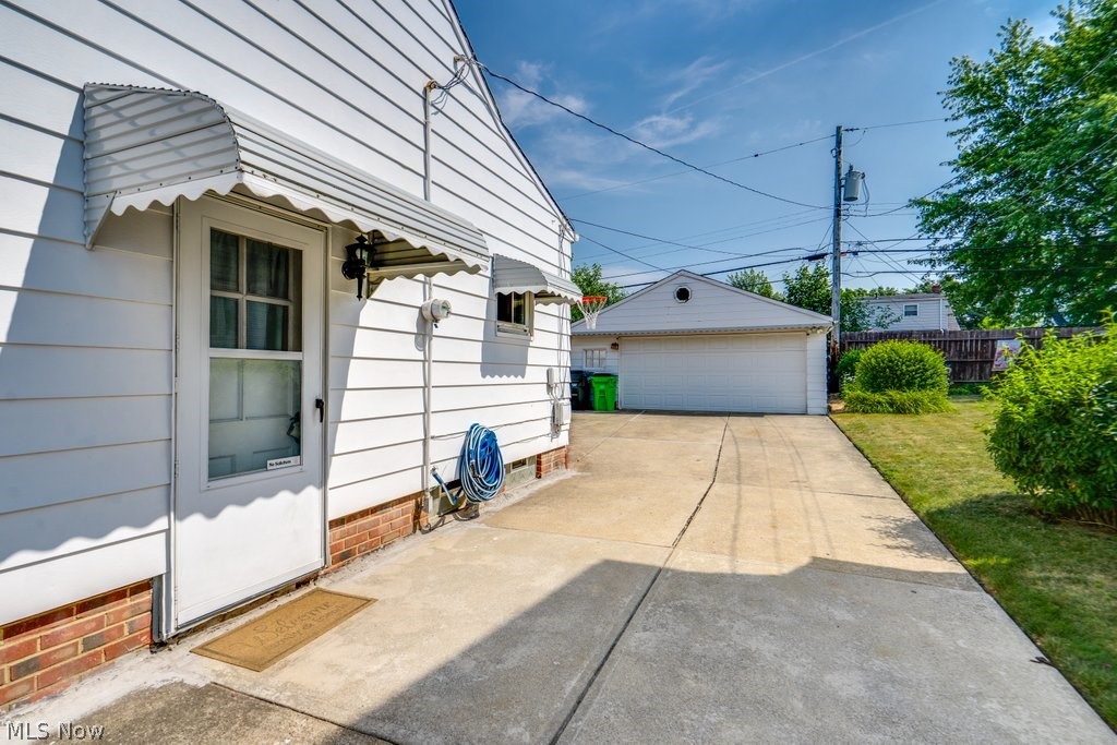 Woodward Blvd Dev 01 - Residential