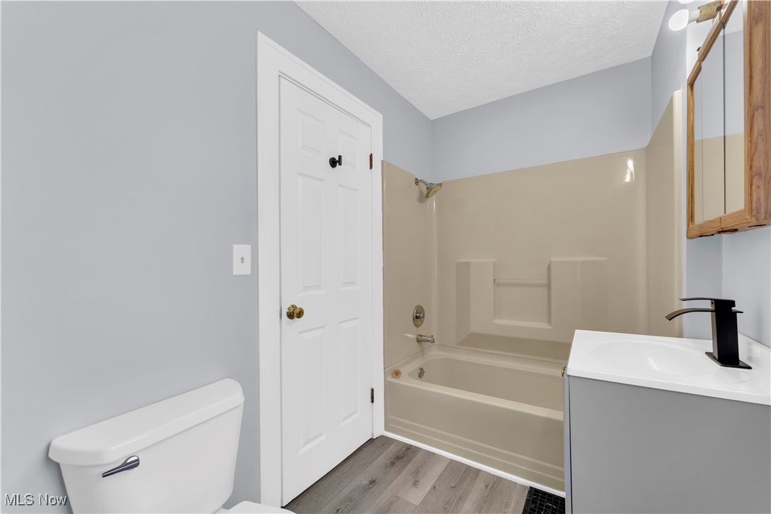 E A Hermles Proposed - Residential Lease