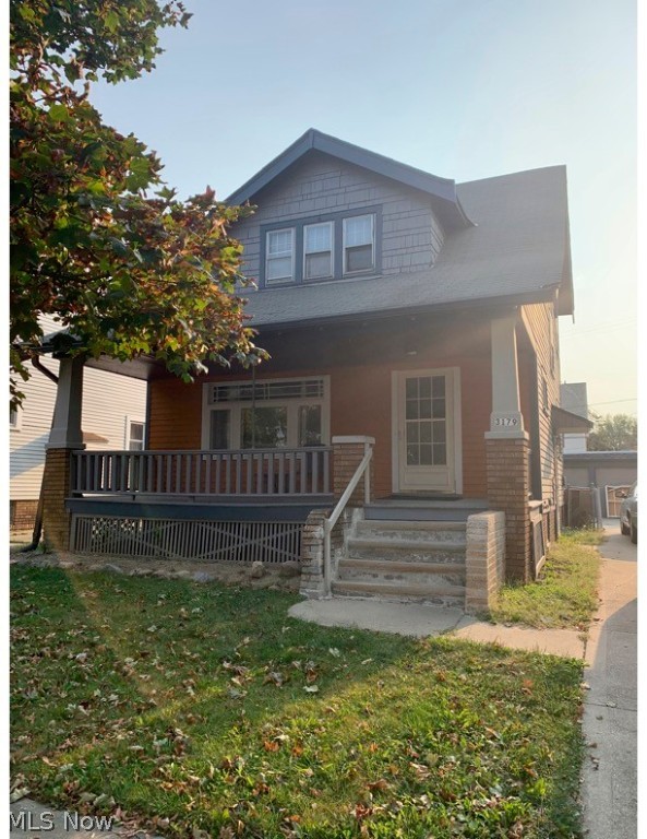 INVESTOR ALERT! The tenant has occupied for 11+ years. The current Rent is $1100/month plus the tenant pays all utilities. Don't miss this great investment property with excellent tenants in place! Dining room and Kitchen windows ( 4 in total ) under contract with Window Company to be replaced by seller. Timeline - 6 wks. Limited showing times - please see Broker Remarks. Kitchen Island, cabinets not attached and all appliances are the tenants and will not stay.