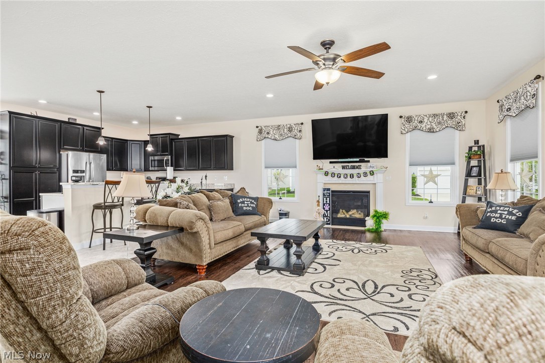 Ashton Place Condo Refile Ph 8 - Residential