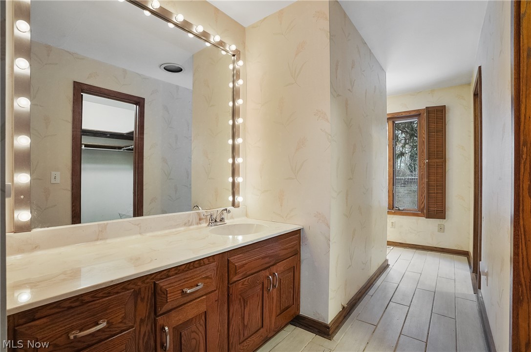 North Brook Condo - Residential