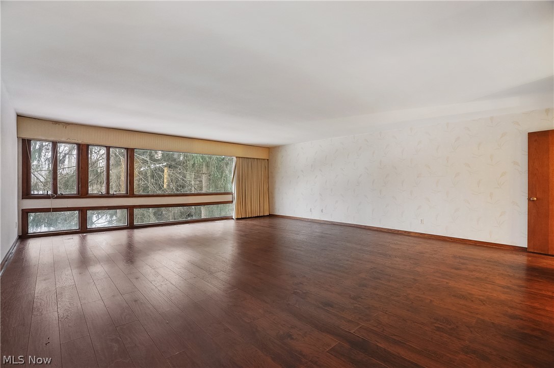 North Brook Condo - Residential