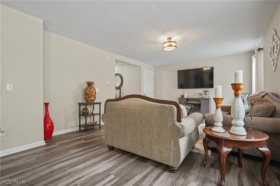 Meadow View Ph 03 - Residential