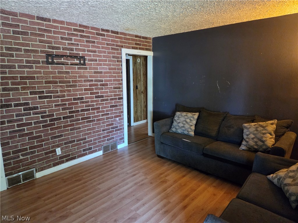 Westlawn - Residential