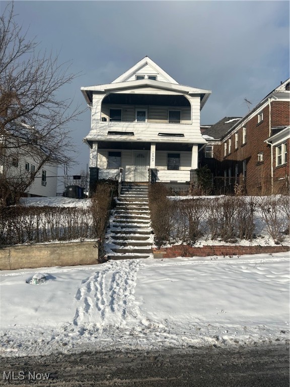Clean, affordable housing. Down unit 2 bed, 1 bath, neutral colors throughout, hardwood floors, large front porch & backyard, dining room & eat-in kitchen w/ refrigerator and stove Included.Laundry Hook and much more.  Tenant pays gas,electric, 
Don't miss this one!! Available for immediate move in. Call listing agent to schedule appointment. 

Rental requirements: Credit score of 600+. 500 - 600 is considered conditional. Less than 3 items in collections, excluding student loan and medical. Monthly income of 2.5 times the amount of the monthly rent. Thorough Eviction Check. $50 Non Refundable App Fee for all Adults who will be occupying the property. Applications can only be completed online. Typical Security Deposit equivalent to one months rent, pending results of background checks. Tenants must have the electric and gas transferred into their name and obtain renters insurance via Keller Williams Property Management Resident Benefits Program prior to receiving keys to the property. 

This property is lead certified and accepts housing vouchers.