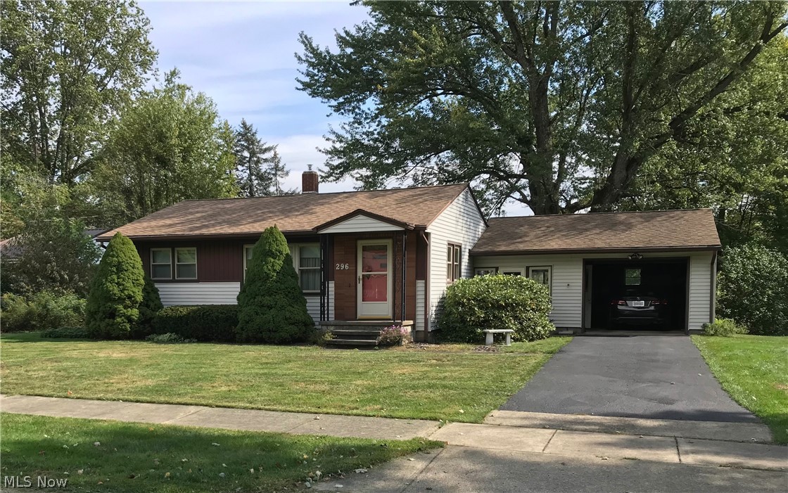 Beautiful turn-key 2 BR/1.5BA ranch on well manicured 0.31 acre lot with sloped back yard. Located on a quiet street in Andover Village within walking distance to all amenities.  This is a well cared for solid built home with very efficient city utilities.  One of the Sellers favorite spaces is the enclosed and spacious 3 season breezeway between the house and the garage.  Storage shed in back yard. All appliances are included.