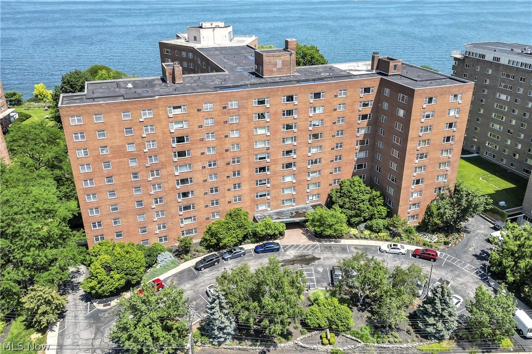 Lake House Condos - Residential