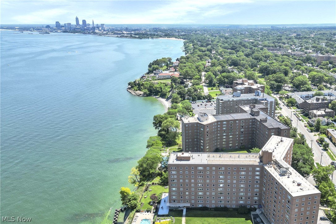 Lake House Condos - Residential