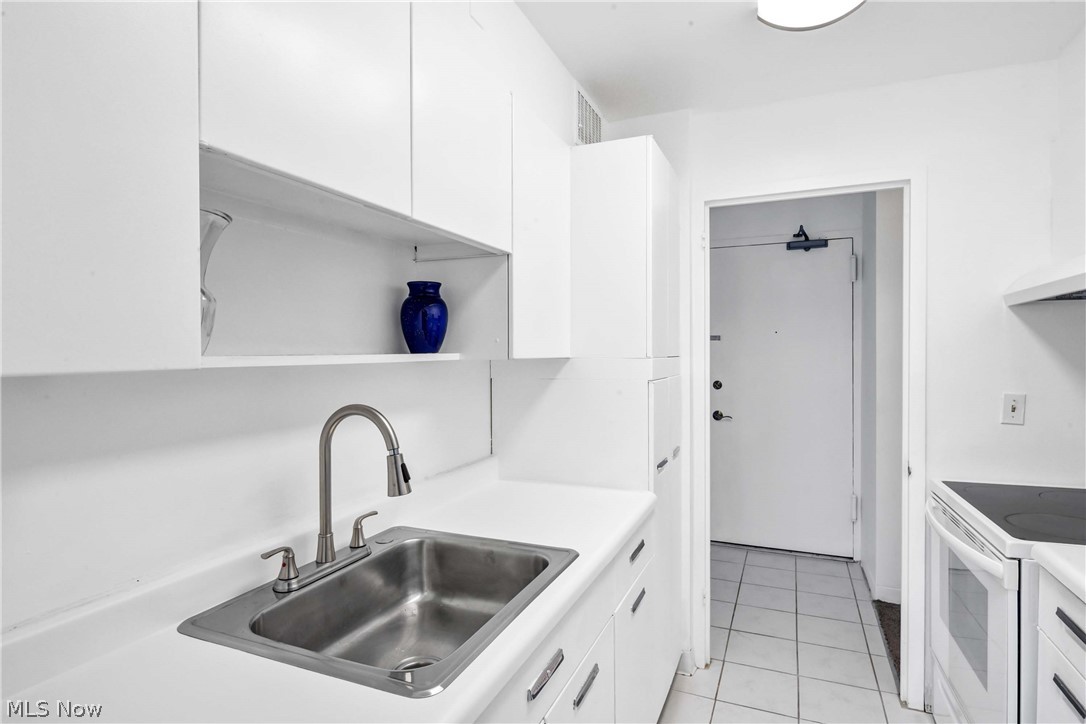 Lake House Condos - Residential