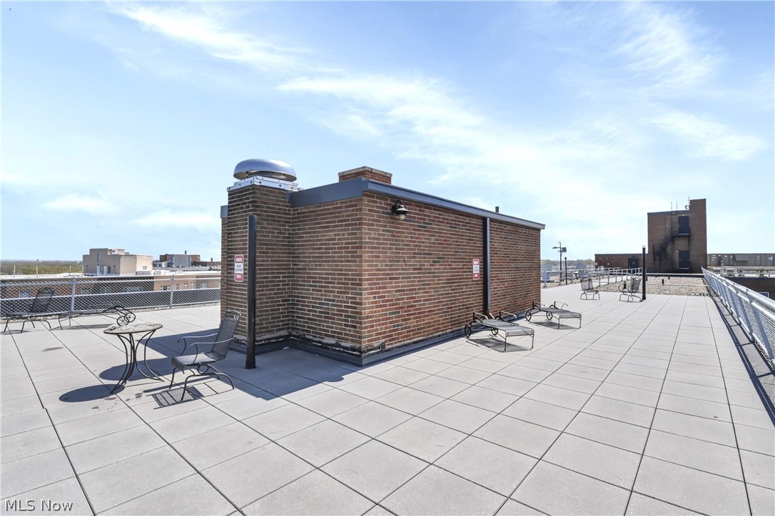 Lake House Condos - Residential