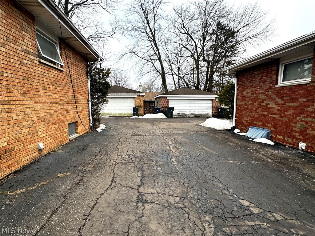 Summit Hill - Residential Income