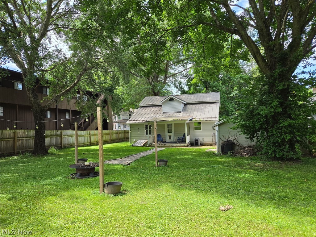Marietta Square 13 - Residential