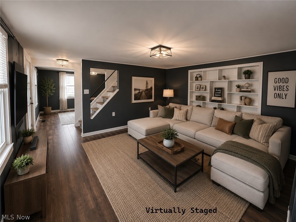 Marietta Square 13 - Residential