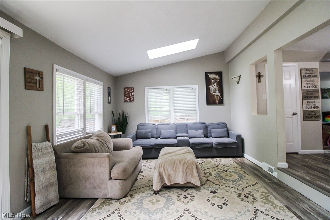 Howland Hill Park - Residential