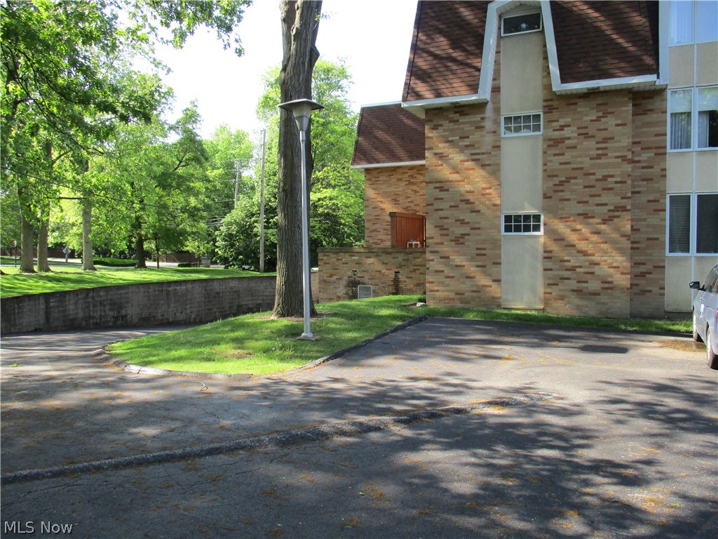 Parkway West Condo - Residential