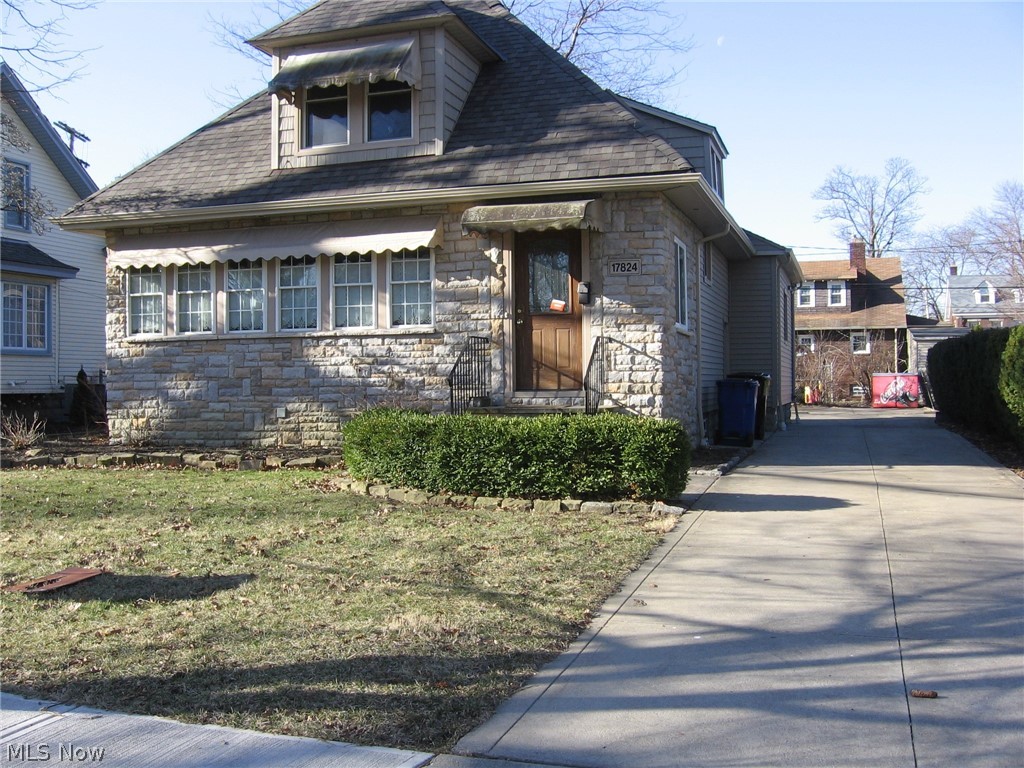 A Cleveland brick/vinyl Cape Cod home awaits a new owner that likes a quality home.  This 3 bedroom, 4 full bath home is an exceptional find. 
The eat-in kitchen has a ceramic tile floor, corian counter tops and all appliances and washer and dryer will remain.  Nice hardwood floors and a skylight enhance the living which has a gas fireplace. The electrical has been updated and there are glass block windows in the basement. Home has lots of storage and a newer roof.  It’s a short walk to the lake and to the private Beachland Park.  A community room is available for special events.  Close to freeway.