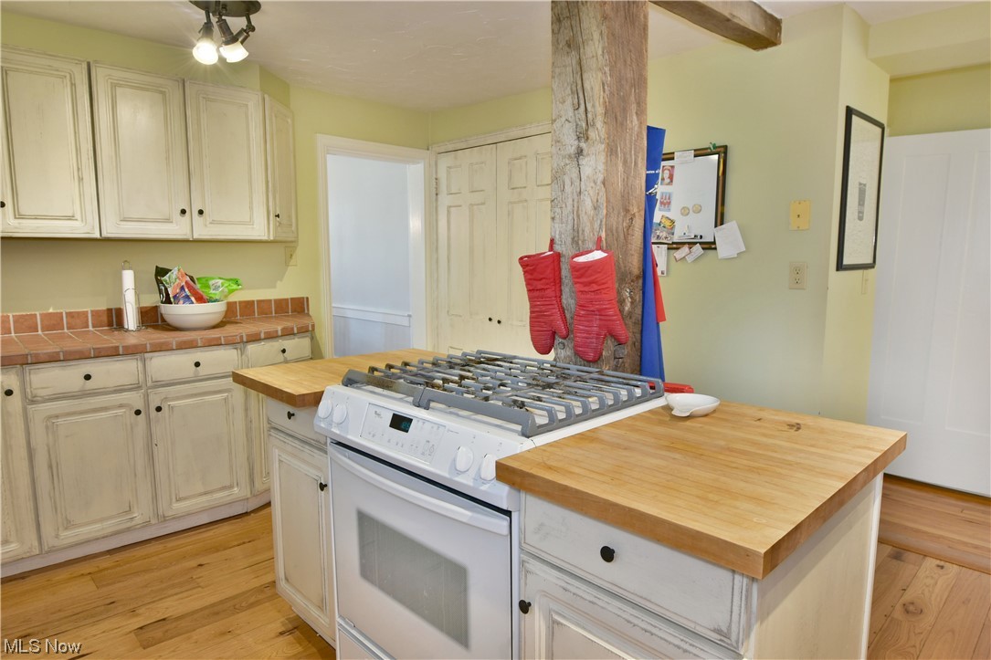 City/Canfield - Residential