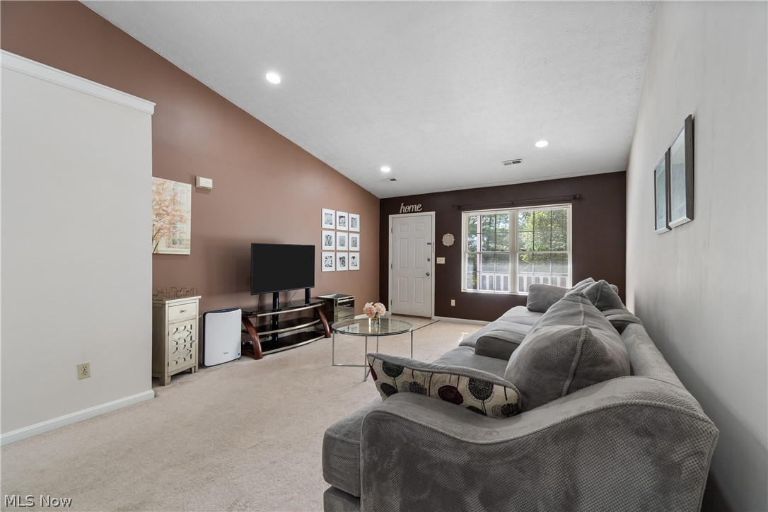 Echo Woods Condo Sec F - Residential