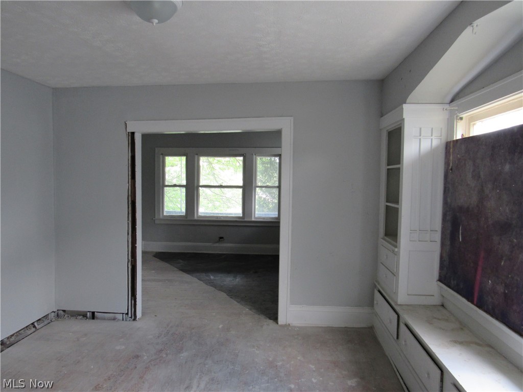 Forest Hill Pkwy - Residential Income