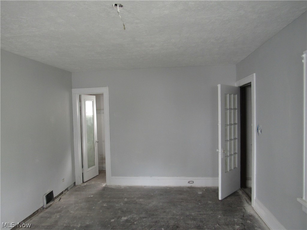 Forest Hill Pkwy - Residential Income