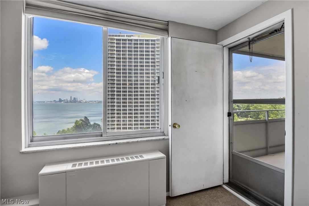 The Carlyle - Residential