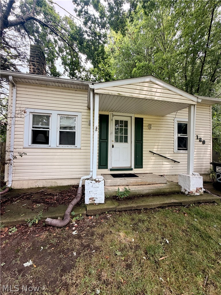 Opportunity awaits at 128 Lakeview Blvd in Painesville! Located in an established neighborhood on a dead end street with lake view, this property offers convenient access to parks, shopping, dining, schools, and major roadways. Whether you're looking for a primary residence, investment property, or your next renovation project, this home offers plenty of potential to make it your own. 2 bedroom, 1 bathroom ranch, easy one floor living! Large back deck and private backyard. Enjoy a peaceful setting with easy access to all that Painesville and the surrounding Lake County area have to offer. Don't miss this chance to add your personal touches and create lasting value.