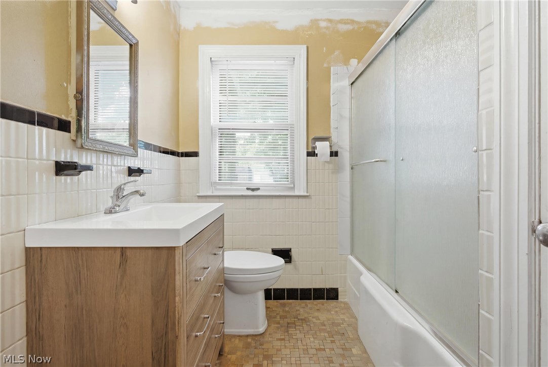 Cedar Center - Residential Income