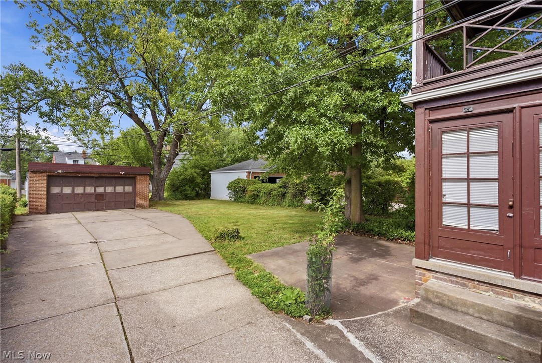 Cedar Center - Residential Income