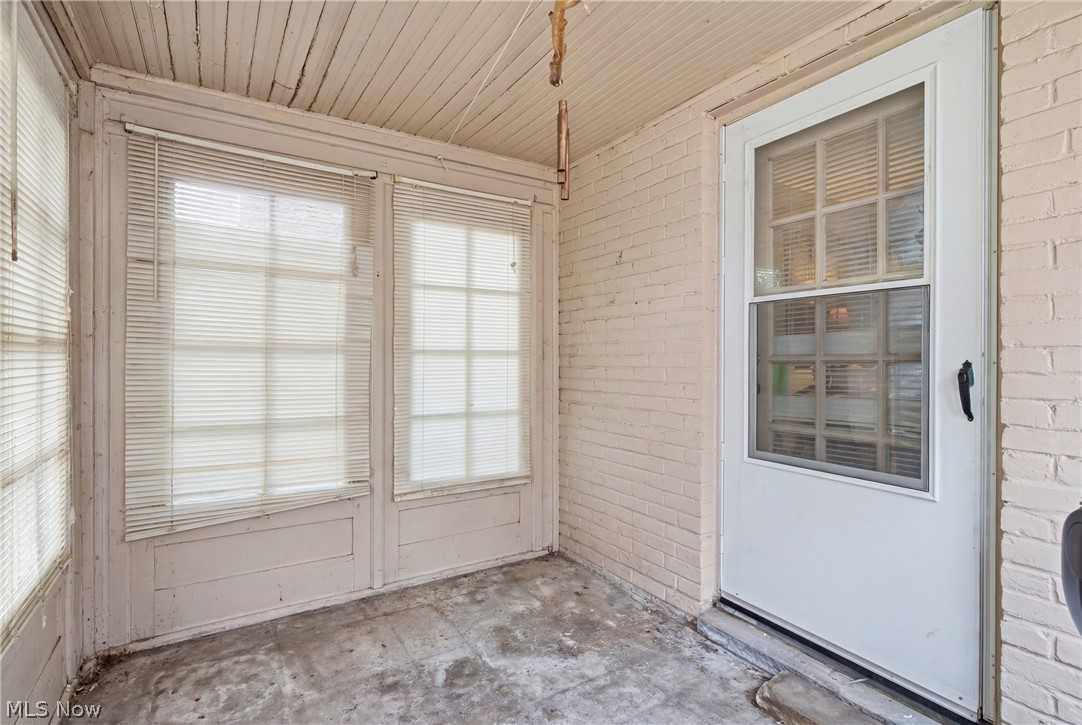 Cedar Center - Residential Income