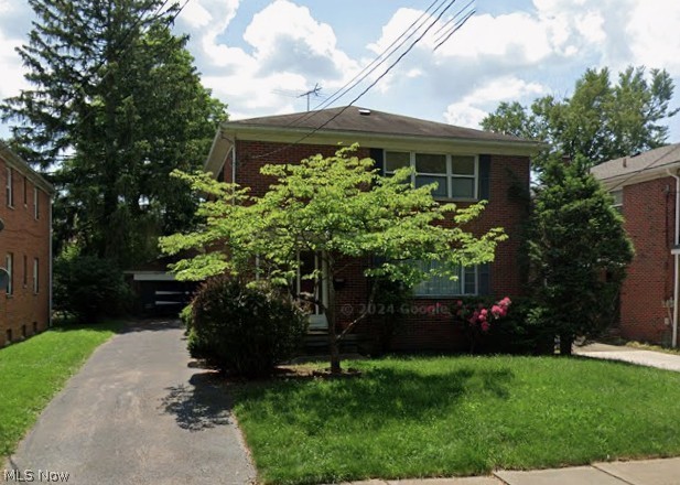 Awesome Brick Exterior of this Duplex for sale.  Upper and lower units.  Will need TLC to bring back to life.  Has not been leased prior to COVID.