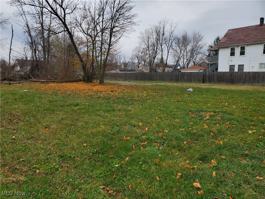 Streator - Land