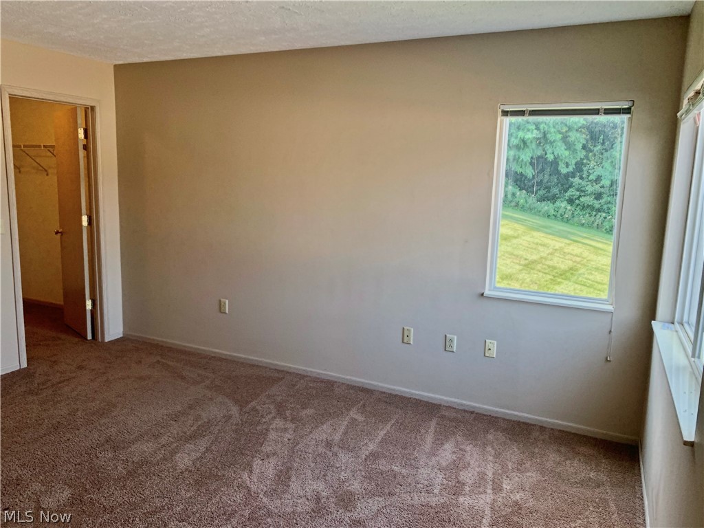 Brookledge Commons Condos - Residential Lease