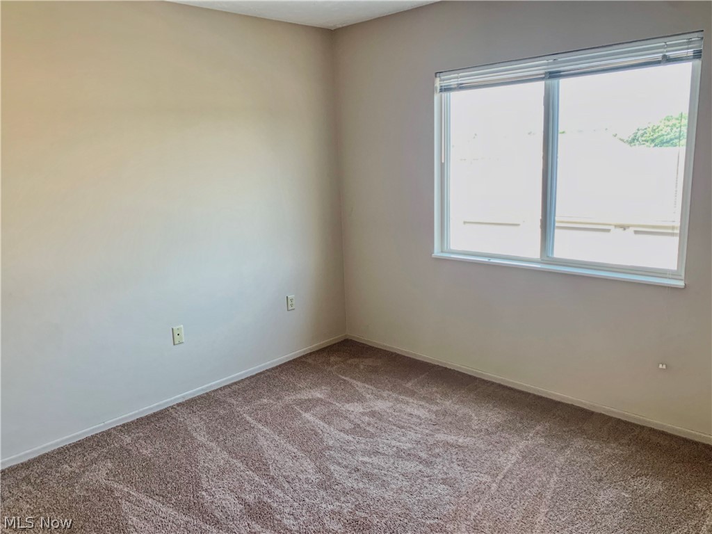 Brookledge Commons Condos - Residential Lease